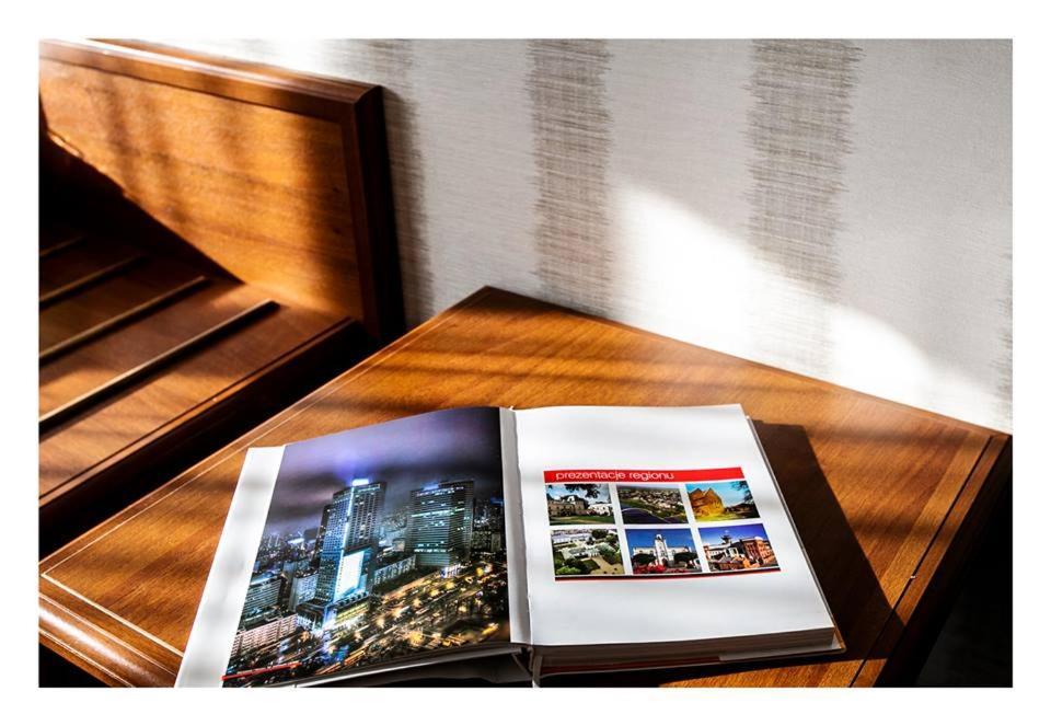 Hotel Mistral Marki  Luaran gambar