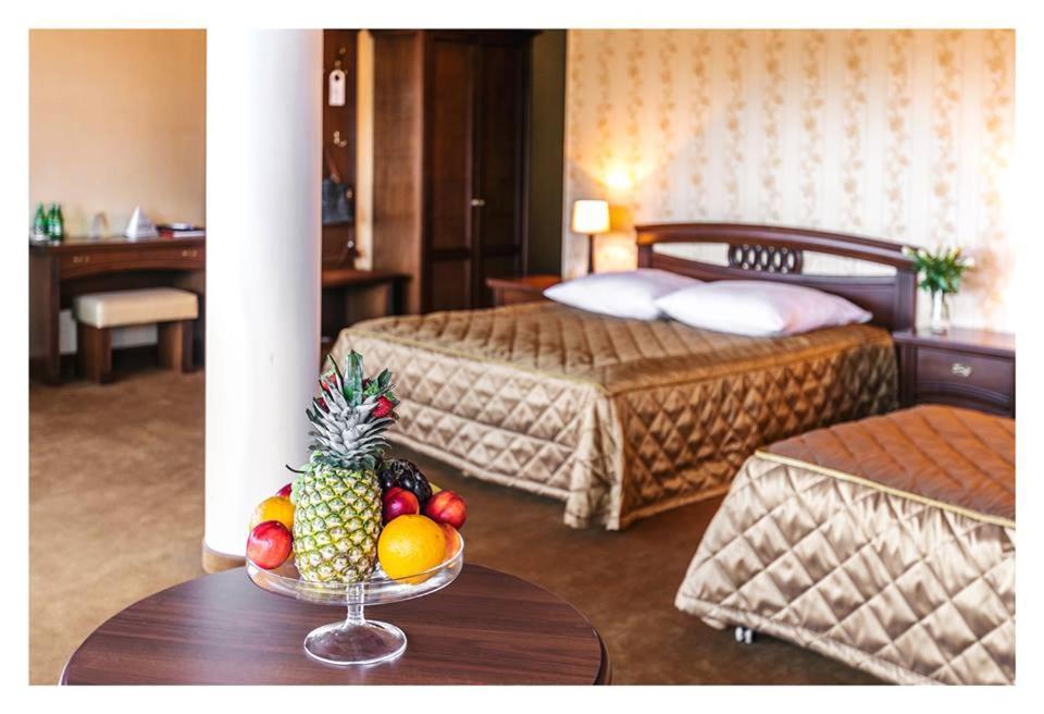 Hotel Mistral Marki  Luaran gambar
